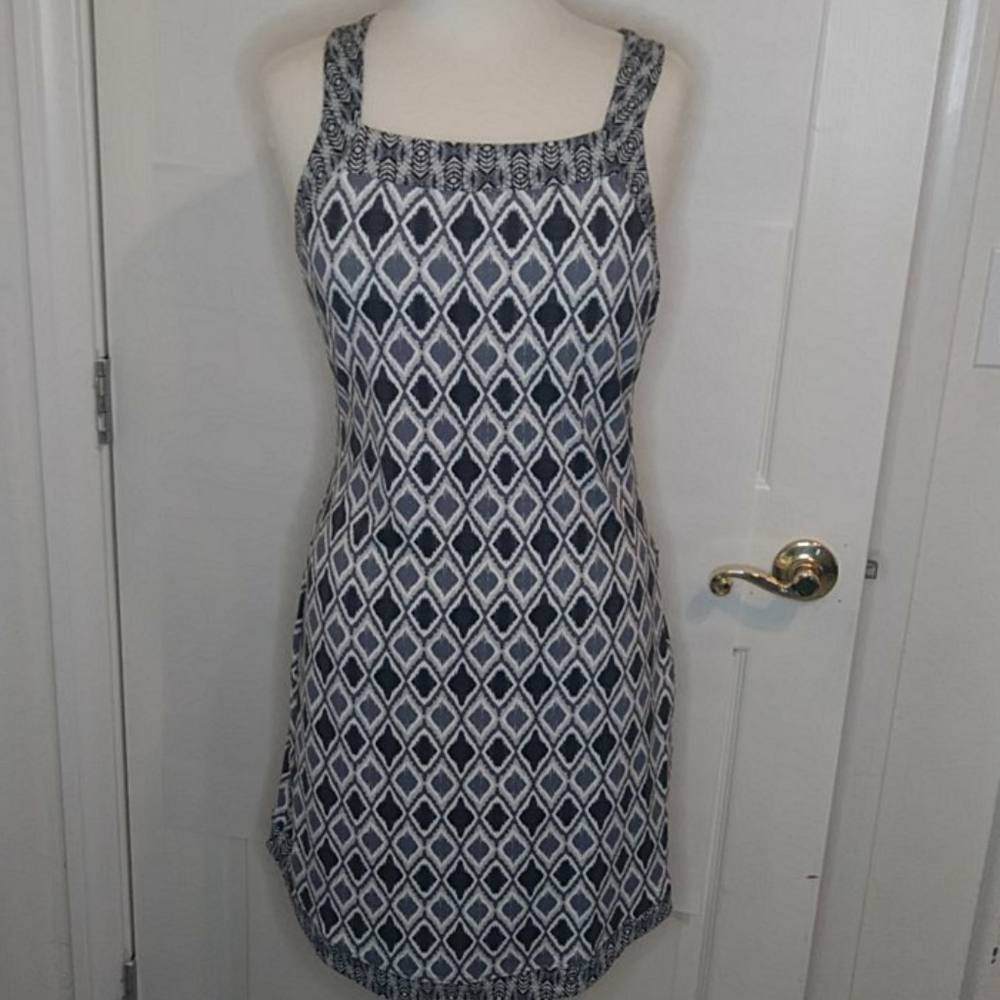 Title Nine Ladder Back Stretch Dress Med